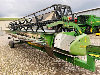 Moissoneuse JOHN DEERE