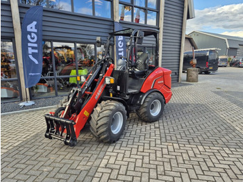 Valet de ferme MANITOU MLA 3-25H miniloader: photos 2