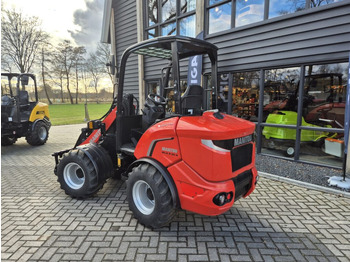 Valet de ferme MANITOU MLA 3-25H miniloader: photos 3