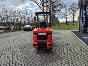 Valet de ferme MANITOU MLA 3-25H miniloader: photos 4