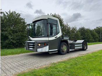 Tracteur portuaire TERBERG