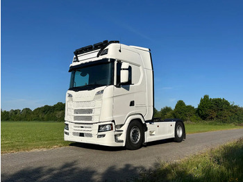 Tracteur routier SCANIA S 540