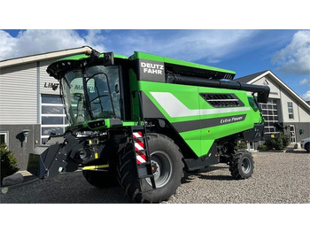 Deutz-fahr C7206 With 24feed - 7.2m header. New and unused Co  en crédit-bail Deutz-fahr C7206 With 24feed - 7.2m header. New and unused Co: photos 2