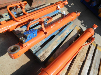 Vérin hydraulique HITACHI