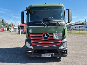 Tracteur routier Mercedes-Benz Actros 1843 ADR: photos 2