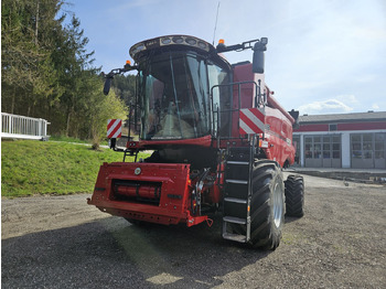 Moissonneuse-batteuse CASE IH Axial-Flow