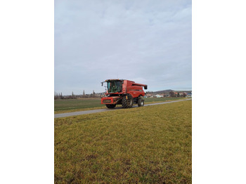 Moissonneuse-batteuse CASE IH Axial-Flow