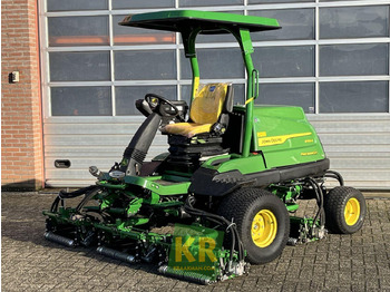 Motofaucheuse JOHN DEERE 8700