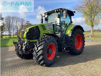 Tracteur agricole CLAAS Axion 830