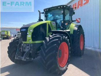 Tracteur agricole CLAAS Axion 950