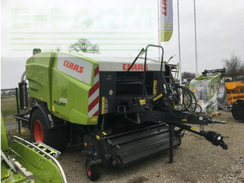 Presse à balles cubiques CLAAS