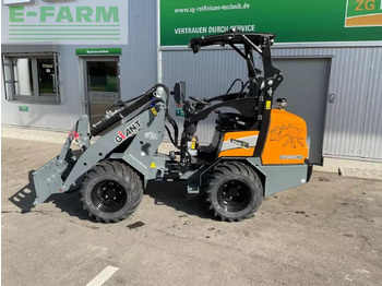 Chargeuse sur pneus GIANT