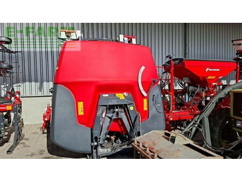 Pulvérisateur traîné KVERNELAND