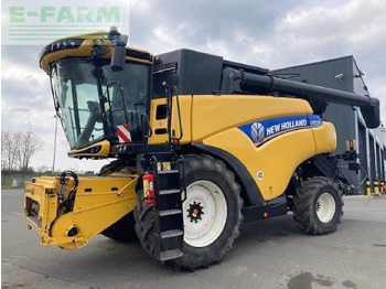 Moissonneuse-batteuse NEW HOLLAND CR series