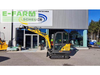 Mini pelle NEW HOLLAND
