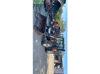 Tracteur agricole RENAULT Ares