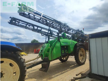 Pulvérisateur traîné TECNOMA