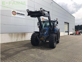Tracteur agricole VALTRA