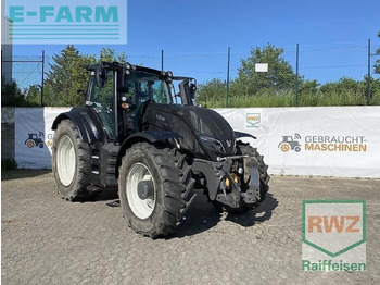 Tracteur agricole VALTRA T174