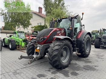 Tracteur agricole VALTRA T234