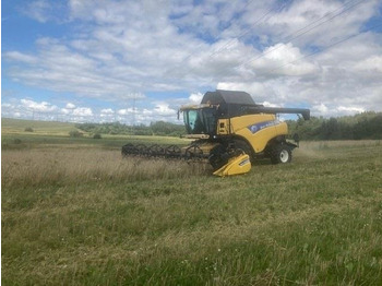 Moissonneuse-batteuse NEW HOLLAND CR980