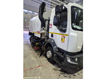 Balayeuse Renault - 2018 - 62423km en crédit-bail Balayeuse Renault - 2018 - 62423km: photos 4