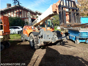 Chariot télescopique JLG