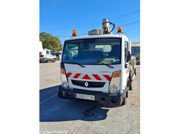 Camion avec nacelle NISSAN