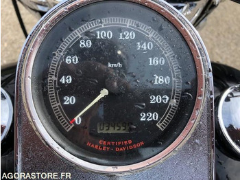 Motocyclette HARLEY DAVIDSON ROAD KING CLASSIC (TVA 0%): photos 4