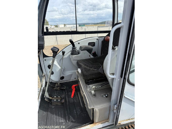 Pelle Mini pelle Wacker Neuson Modèle 25 03 - 2018 - 2556 heures avec remorque: photos 4
