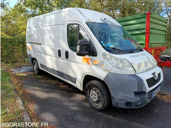 Fourgon utilitaire PEUGEOT Boxer