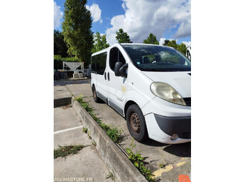 Minibus RENAULT Trafic