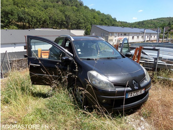 Voiture RENAULT