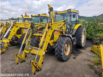 Tracteur agricole RENAULT