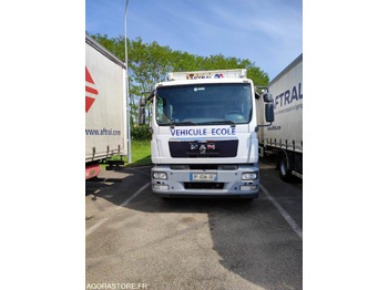 Camion MAN TGM