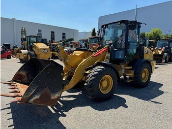 Chargeuse sur pneus CAT 908: photos 4