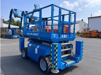 Genie GS3268 RT diesel 4x4 12m (1480) en crédit-bail Genie GS3268 RT diesel 4x4 12m (1480): photos 5