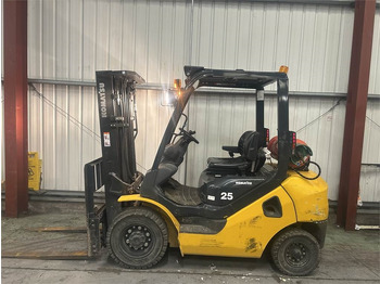 Chariot élévateur à gaz KOMATSU