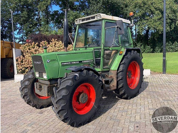 Tracteur agricole FENDT