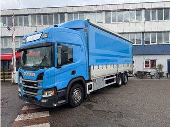 Camion à rideaux coulissants SCANIA P 450