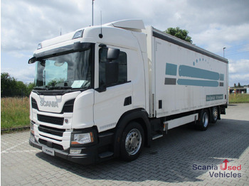 Camion pour le transport de boissons SCANIA P 320