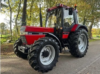 Tracteur agricole CASE IH 844XL