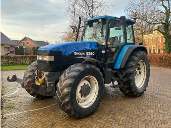 Tracteur agricole NEW HOLLAND 60 series