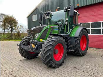 Tracteur agricole FENDT