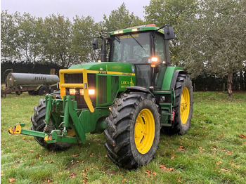 Tracteur agricole JOHN DEERE 7800