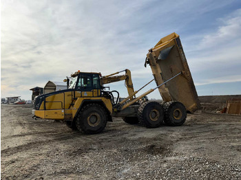 Tombereau KOMATSU HM400