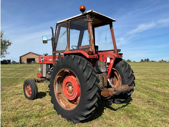 Tracteur agricole Massey Ferguson 1080: photos 3 Tracteur agricole Massey Ferguson 1080: photos 3