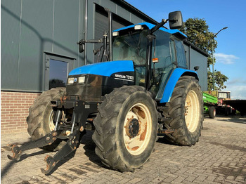 Tracteur agricole NEW HOLLAND TS100