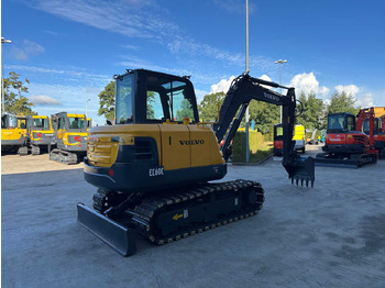 Pelle sur chenille Volvo EC60C: photos 4