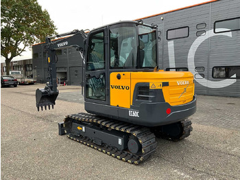 Pelle sur chenille Volvo EC60C: photos 3